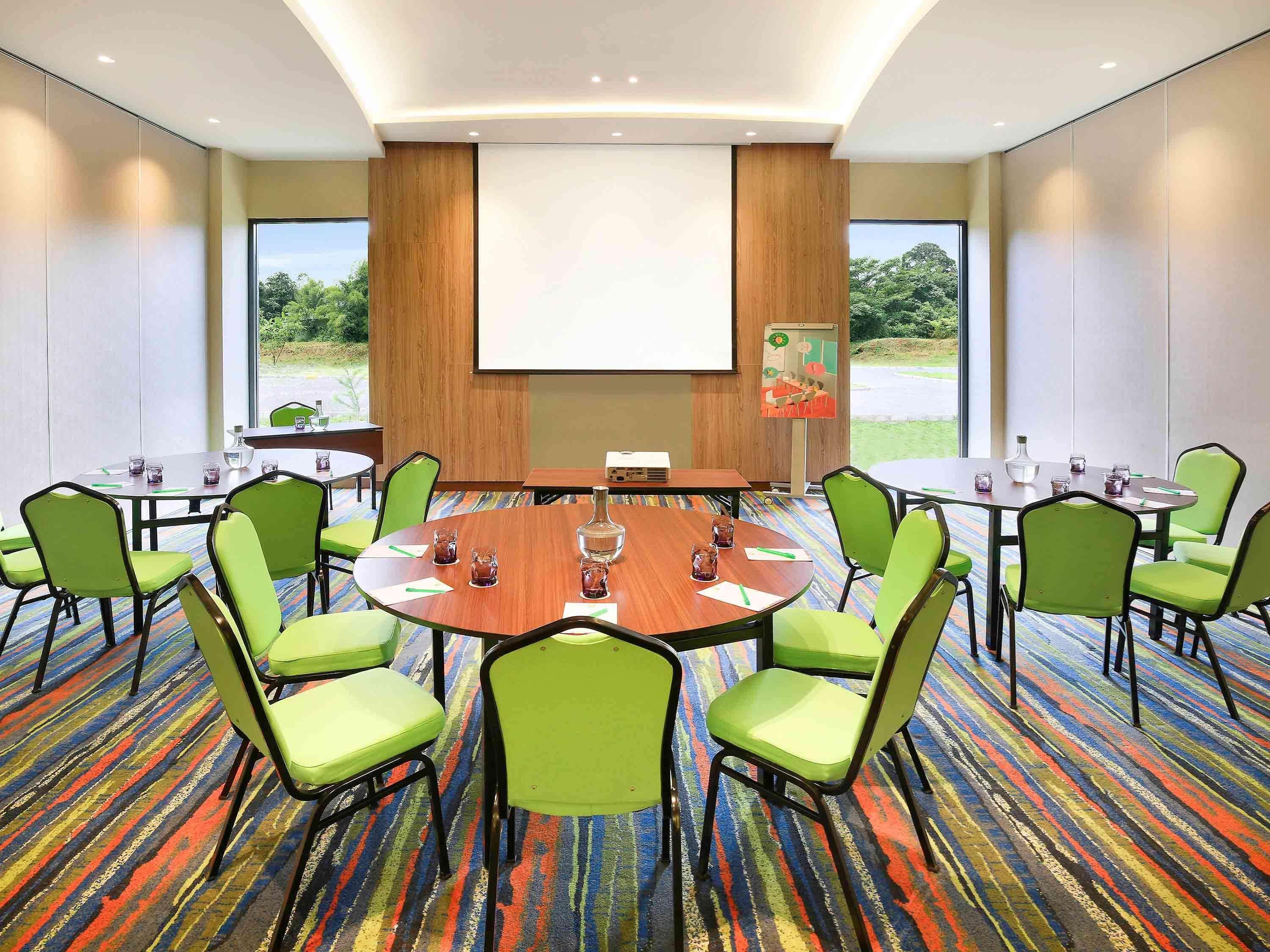 Ibis Styles Bogor Raya Exterior foto